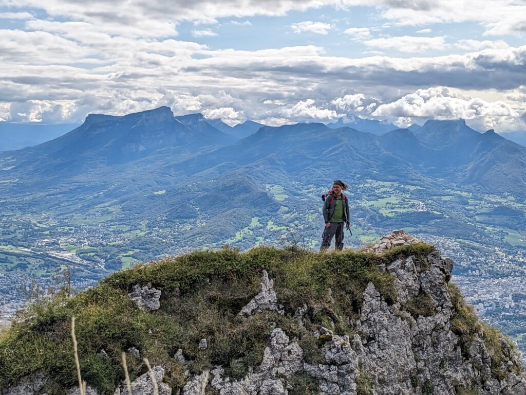 Nicolas Breton est un passionné de voyages et le co-gérant de Viatao, une maison d’édition qui s'engage pour promouvoir un tourisme durable, positif et authentique à travers les Guides Tao