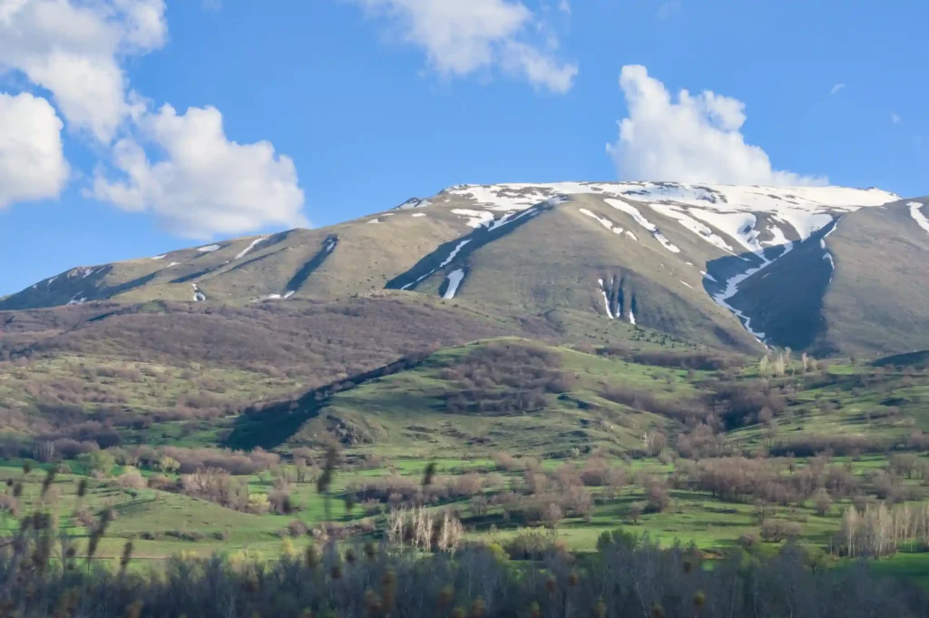 Vue des montagnes à bord du Dogu Express